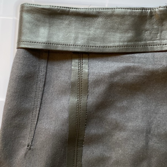 ASTR the Label vegan leather mini skirt - Picture 8 of 13